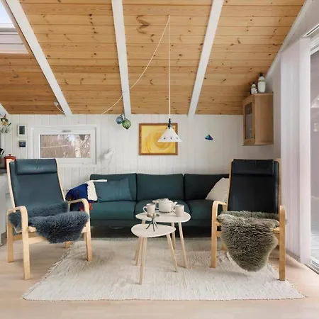 Tv1643-jerup-multebaervej-27-a * Jerup